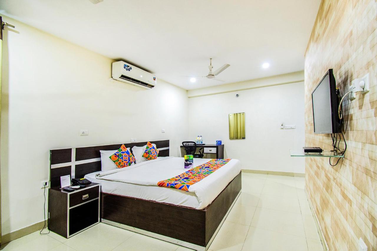Fabhotel Pride Inn - Nr Tcs Deccan Park, Hitech City Hyderabad Exteriör bild