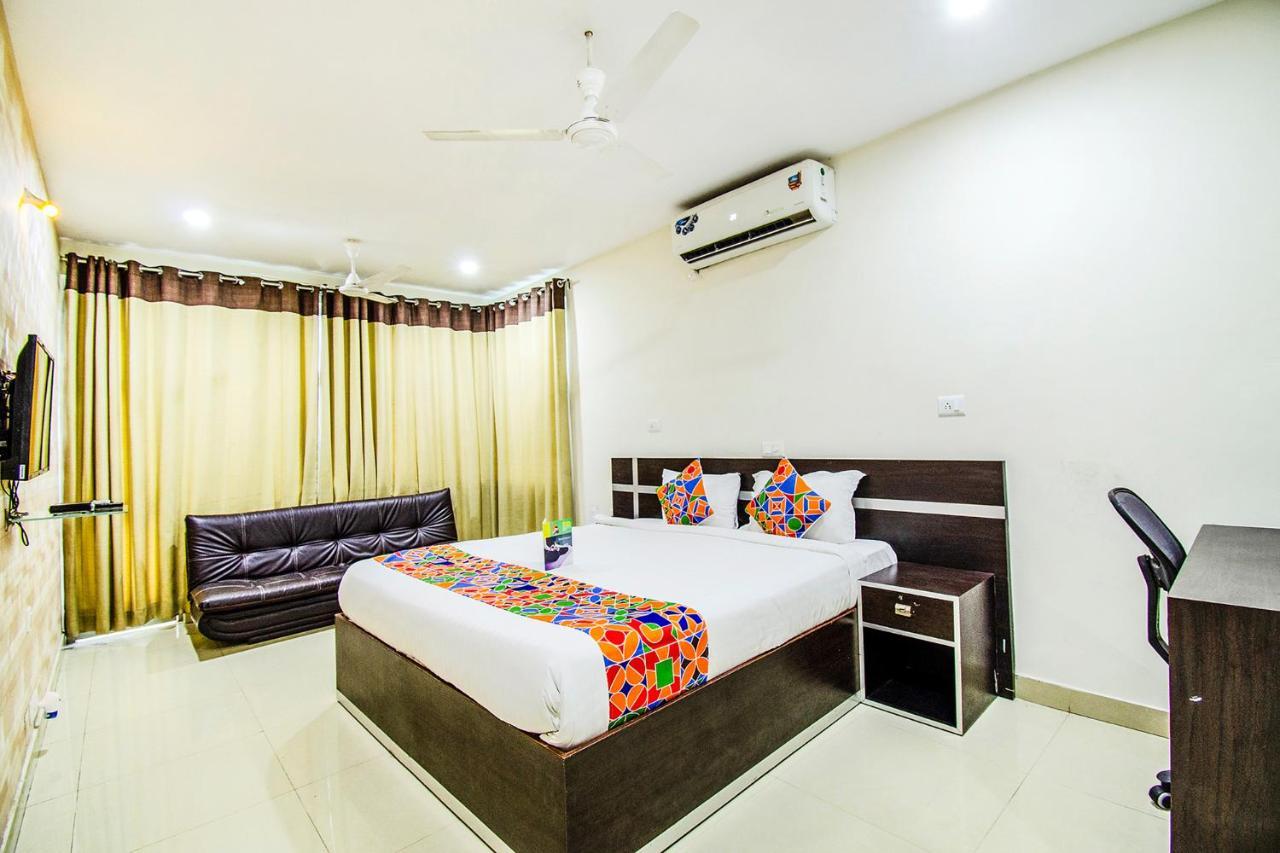 Fabhotel Pride Inn - Nr Tcs Deccan Park, Hitech City Hyderabad Exteriör bild