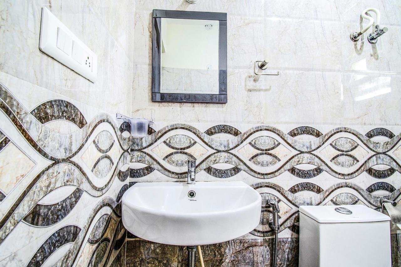 Fabhotel Pride Inn - Nr Tcs Deccan Park, Hitech City Hyderabad Exteriör bild
