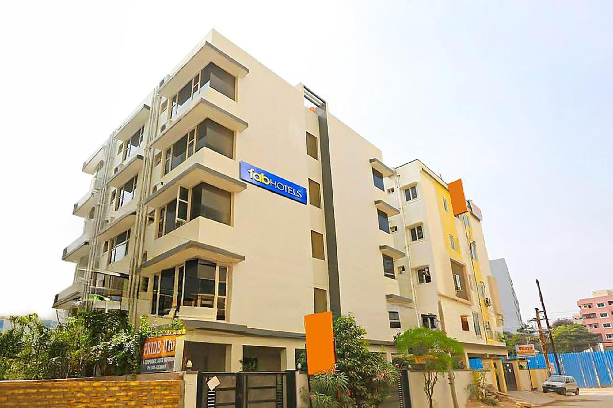 Fabhotel Pride Inn - Nr Tcs Deccan Park, Hitech City Hyderabad Exteriör bild
